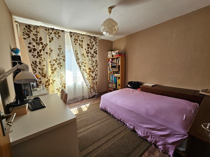 Herastrau, proprietar, 2 camere decomandat,  350m, 500m m6, etaj 2/4,
